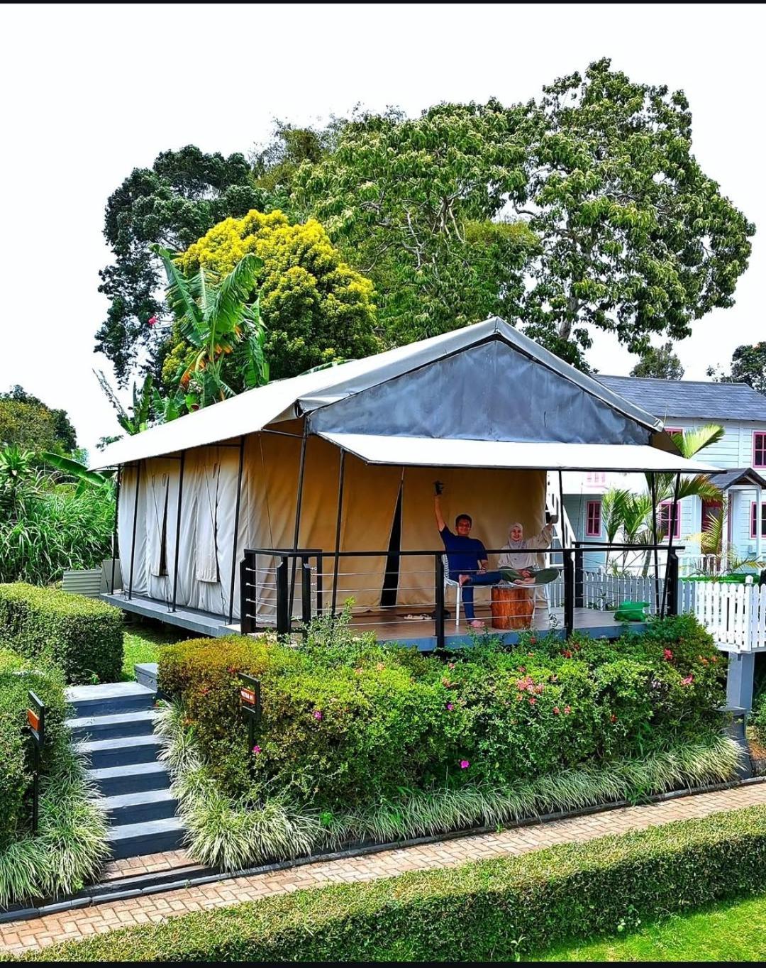 Trizara Resorts - Glam Camping Lembang Buitenkant foto