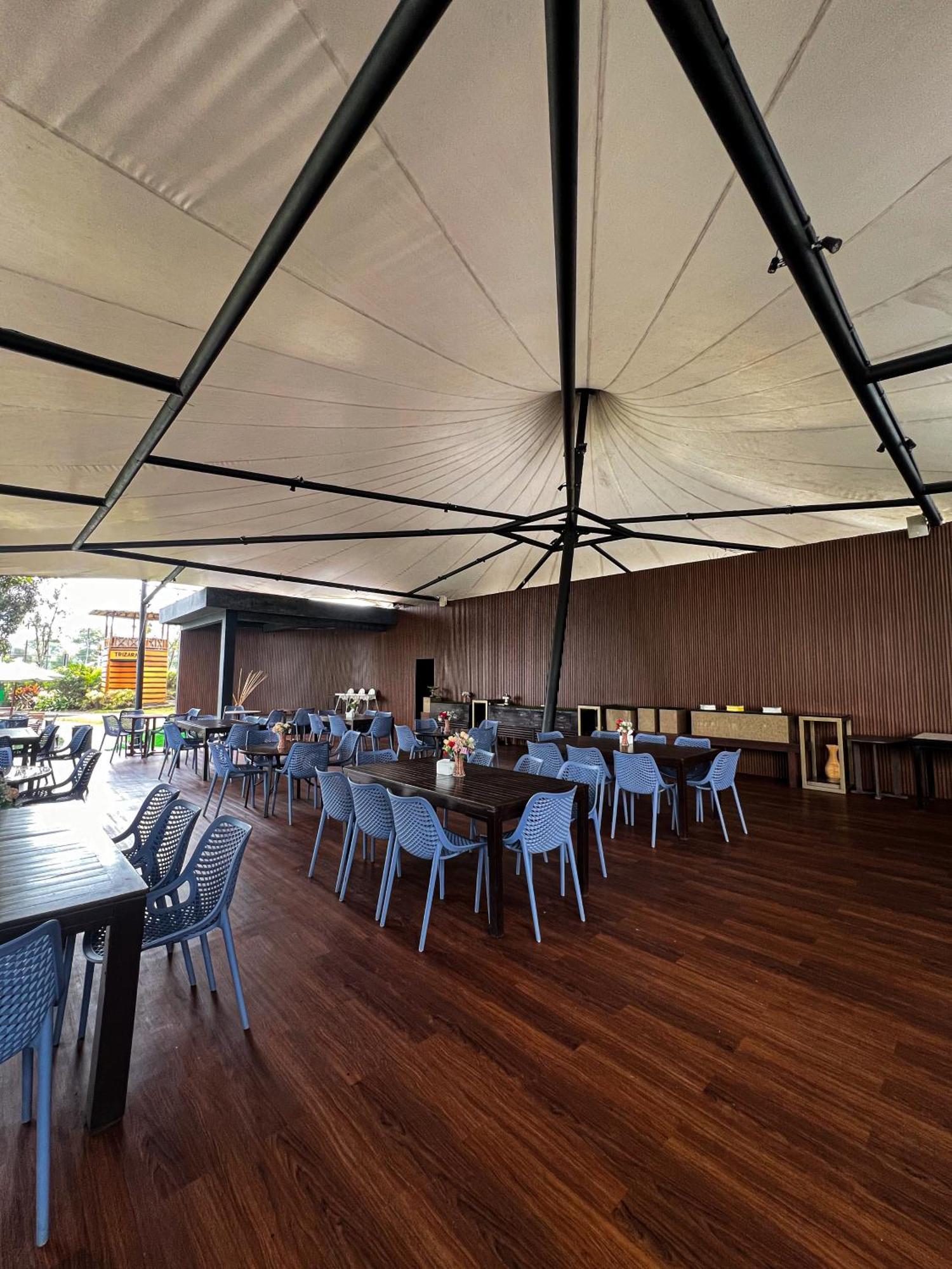 Trizara Resorts - Glam Camping Lembang Buitenkant foto