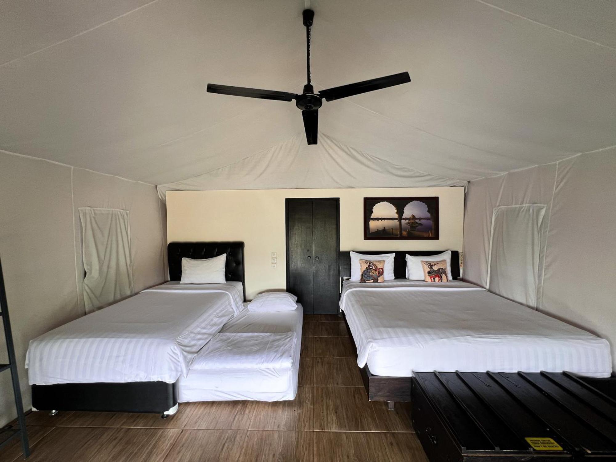 Trizara Resorts - Glam Camping Lembang Buitenkant foto