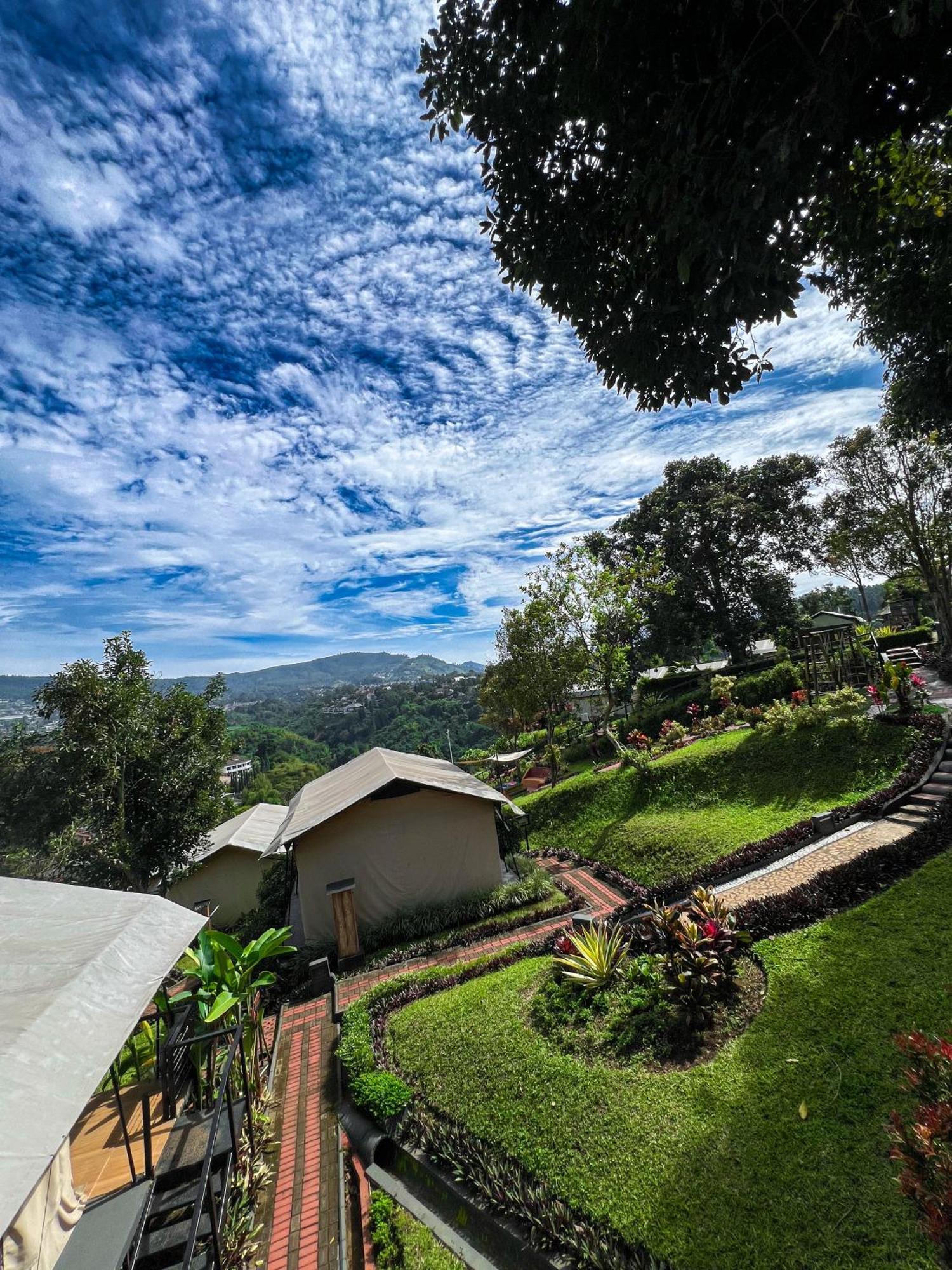 Trizara Resorts - Glam Camping Lembang Buitenkant foto