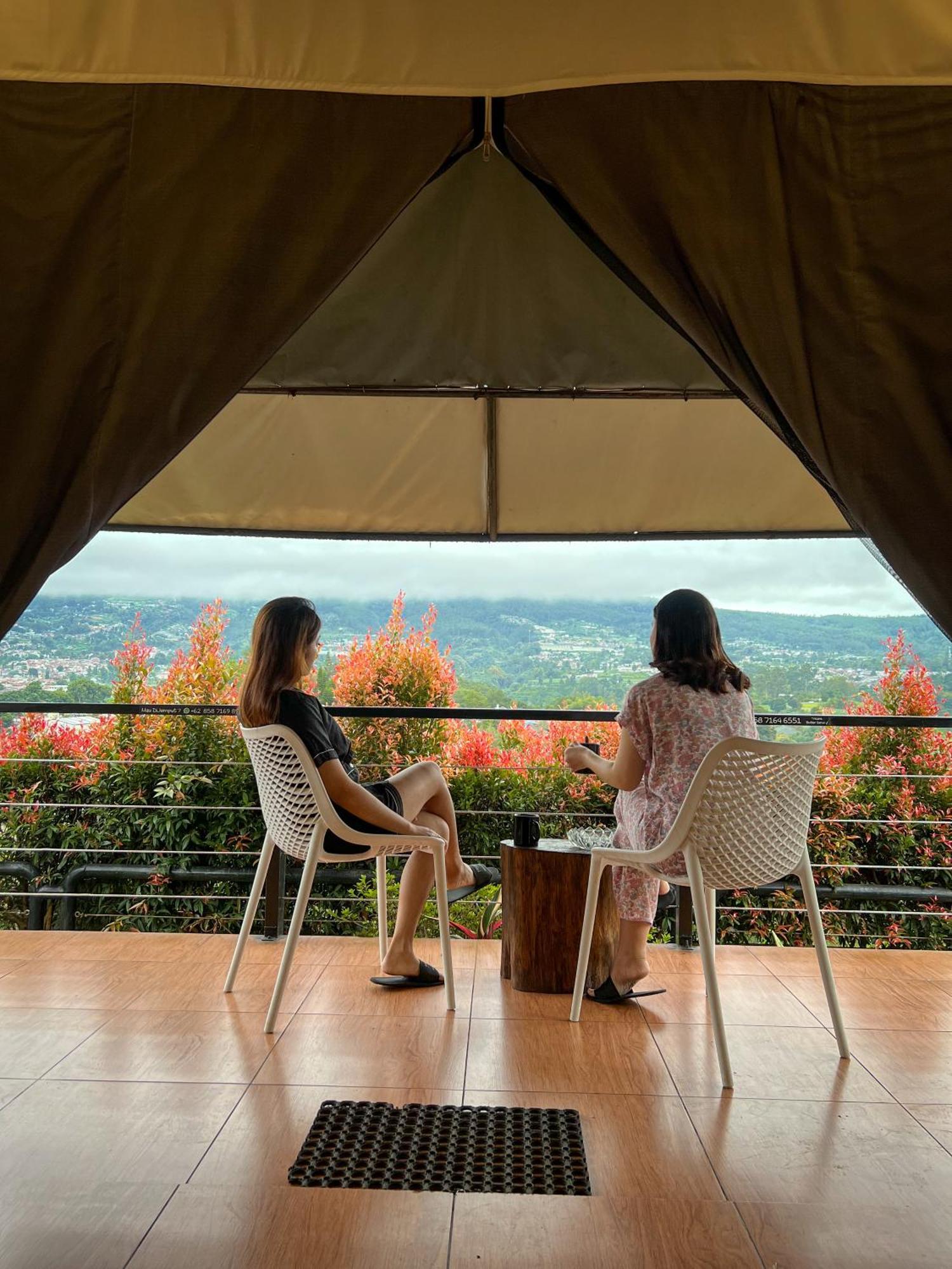 Trizara Resorts - Glam Camping Lembang Buitenkant foto