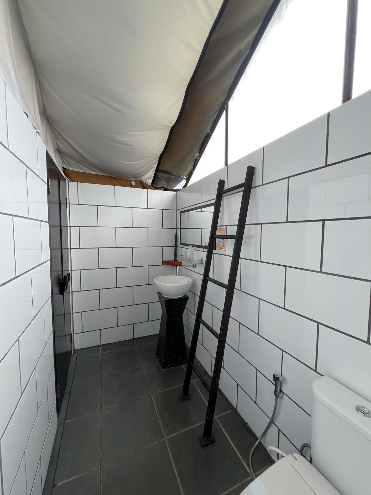 Trizara Resorts - Glam Camping Lembang Buitenkant foto