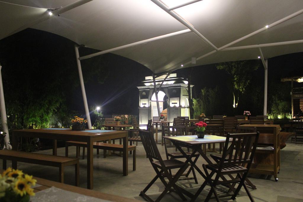 Trizara Resorts - Glam Camping Lembang Buitenkant foto