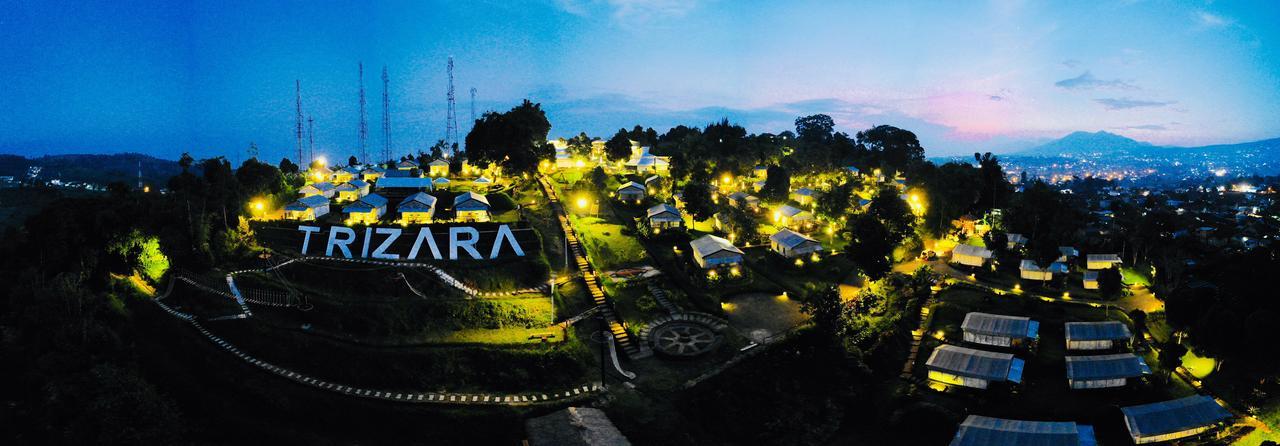 Trizara Resorts - Glam Camping Lembang Buitenkant foto